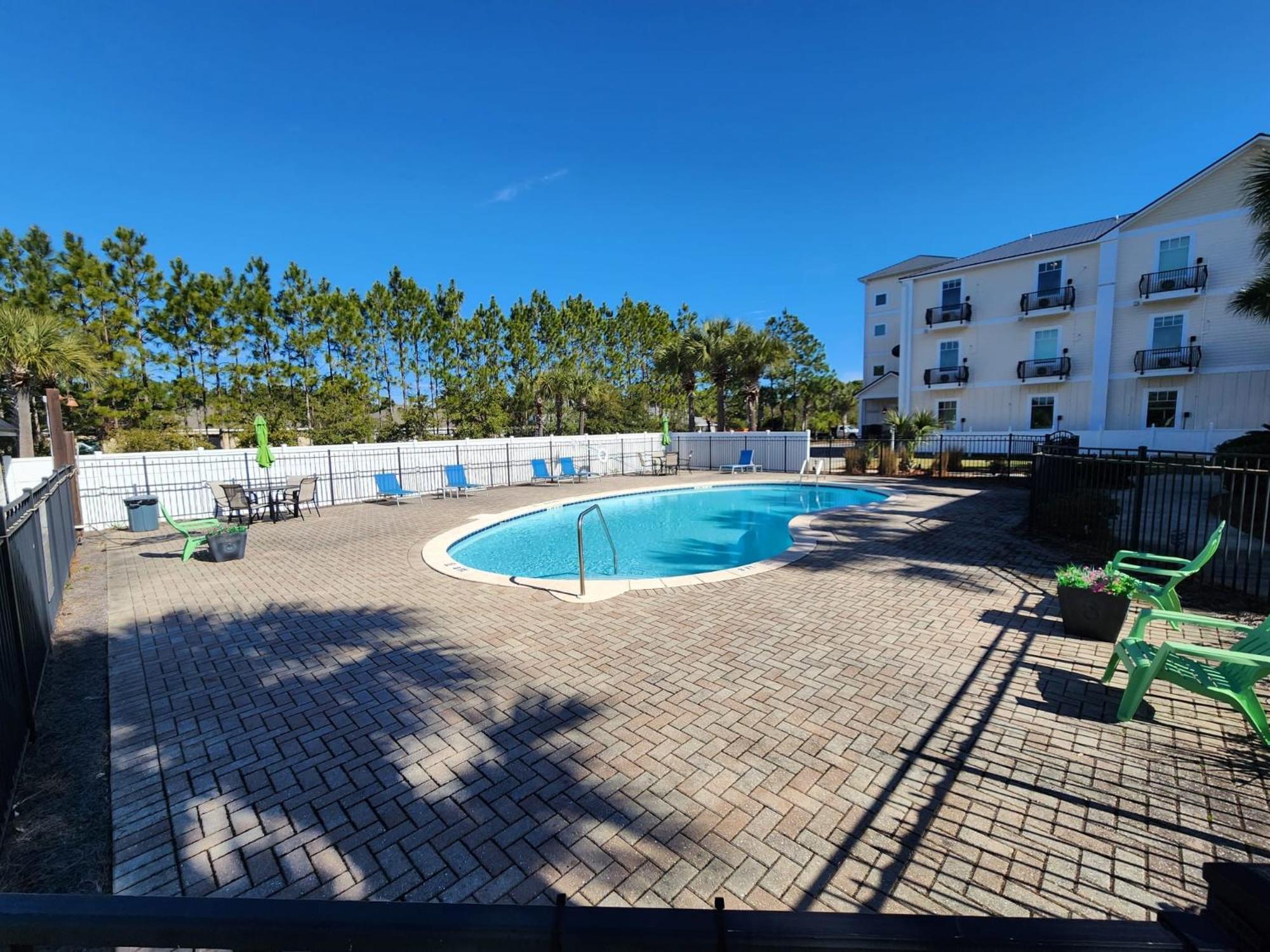 30-A Inn & Suites Санта Роса Бийч Екстериор снимка